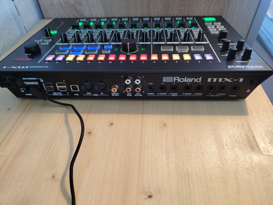 Roland MX1 Mix Performer/ Digital Audio Mixer wie Neu mit OVP in Schwerin