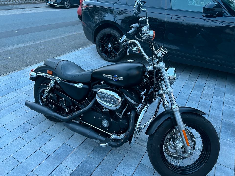 Sportster XL 1200 CB Custom in Darmstadt