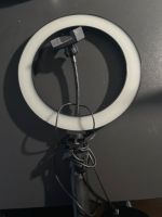 Ringlampe mit Handyhalterung und USB Anschluss Wandsbek - Hamburg Rahlstedt Vorschau