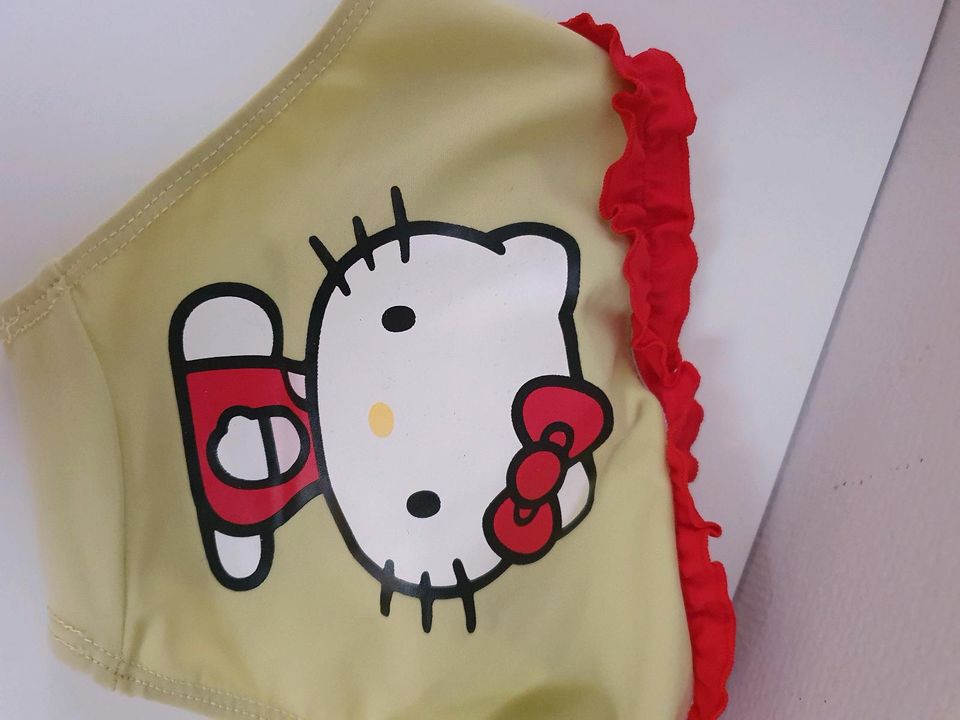 Baby ❤❤❤Hello Kitty Badehose Gr.74/80 Neu ungetragen. in Wolmirstedt