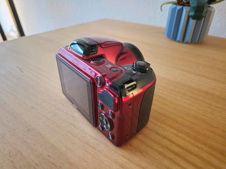 Nikon Coolpix L810 Digitalkamera (16 MP, 26-Fach Opt. Zoom) - Rot in Duisburg