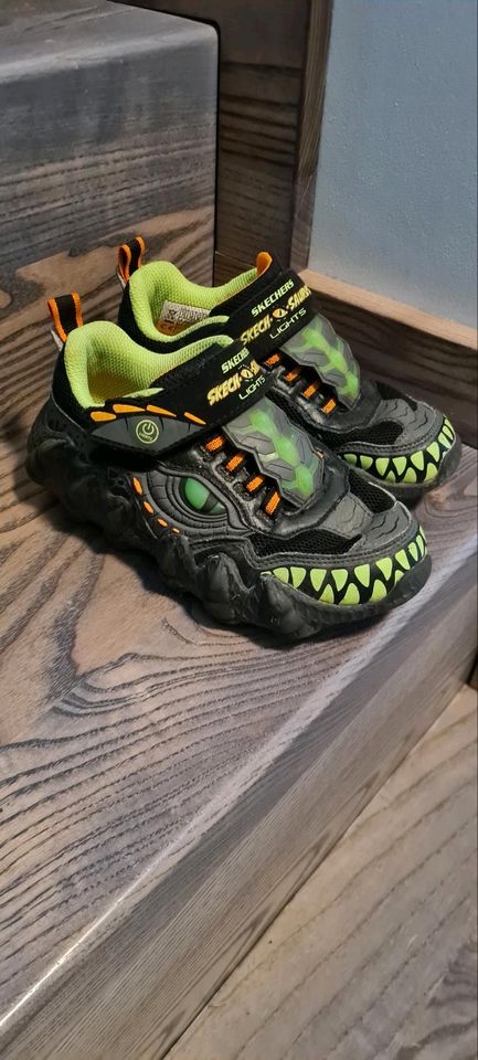 Coole Skechers Gr. 30 in Wegberg