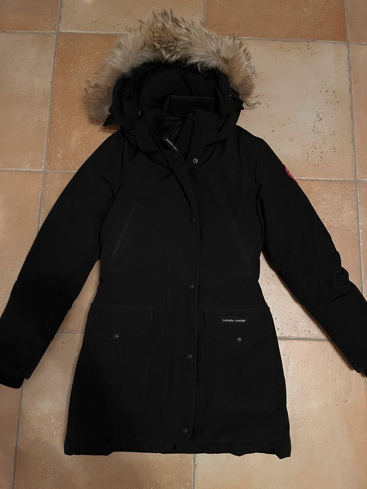 Canada Goose Jacke Trillium Parka gr. XS S schwarz in Zingst