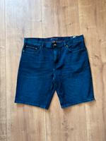 Tommy Hilfiger Herren Hose Shorts Bermuda Jeans Neu Etikett Gr.40 Hessen - Kassel Vorschau