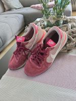 Nike damen sneakers rosa weinrot wildleder 40,5 Baden-Württemberg - Weinstadt Vorschau