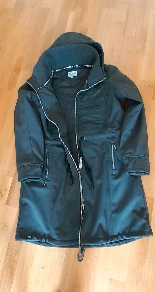 Parka Softshelljacke Soccx mit Kapuze statt 159,95 in Leipzig