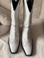 Cowboystiefel in weiß Leder Niedersachsen - Braunschweig Vorschau