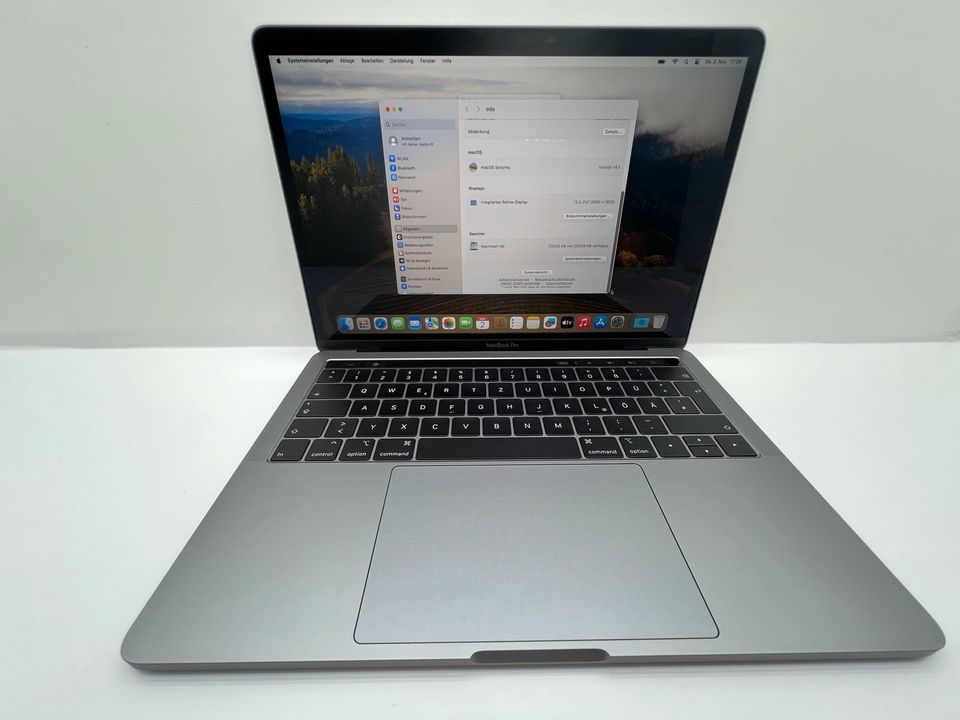 Apple MacBook Pro MV962D/A Pc Notebook 2019 13" i5 8GB 256GB in Berlin