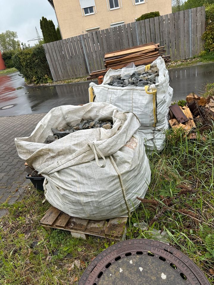 Granitsteine zu verkaufen in Essenbach