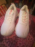 Neue Freizeit / Tennisschuhe Groesse 39 Thüringen - Eisenach Vorschau