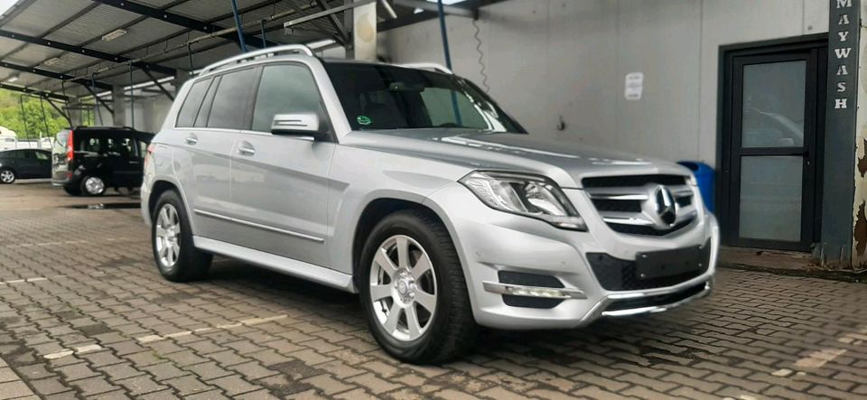 MERCEDES Glk 220cdi in Duisburg