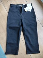 NEU Capri Hose 3/4 Länge mit Etikett Gr. 158 schwarz Nordrhein-Westfalen - Sprockhövel Vorschau