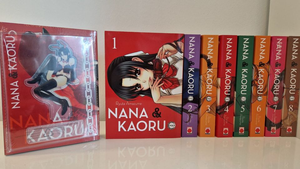 Manga Nana & Kaoru Band 1 - 9 + Acryl Figur in Bonn