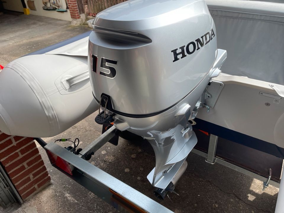 Honda Honwave T40 mit BF15 Außenboarder und Trailer in Bodenfelde