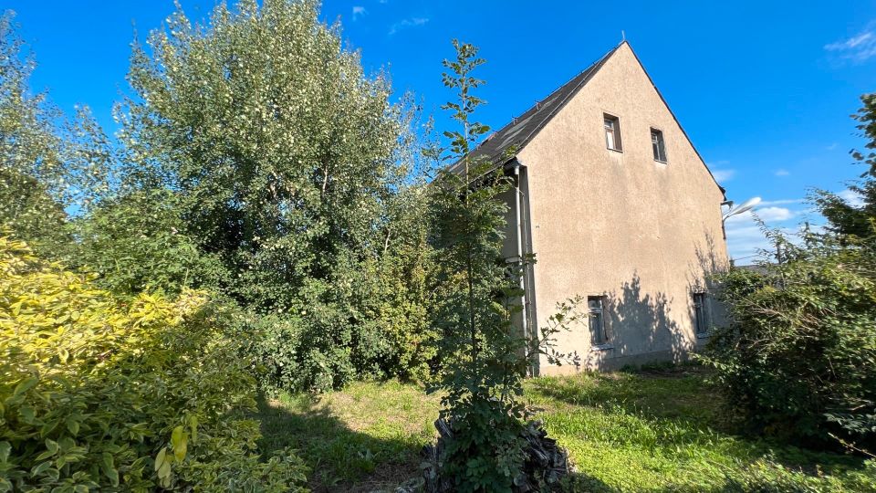 Traumgrundstück zum wohnen und arbeiten! Wohnhaus mit großer Lagerhalle in Geringswalde