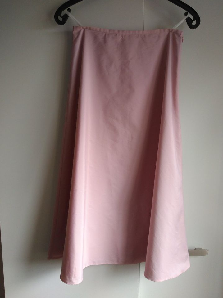 Kleid Rock Joy (38) mit trägerlosem Oberteil rosa (36) in Haag in Oberbayern