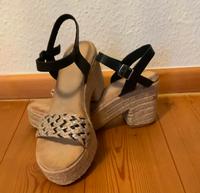Sommerschuhe / Bohoschuhe in beige/schwarz/gold, Gr. 37 Sachsen-Anhalt - Halle Vorschau