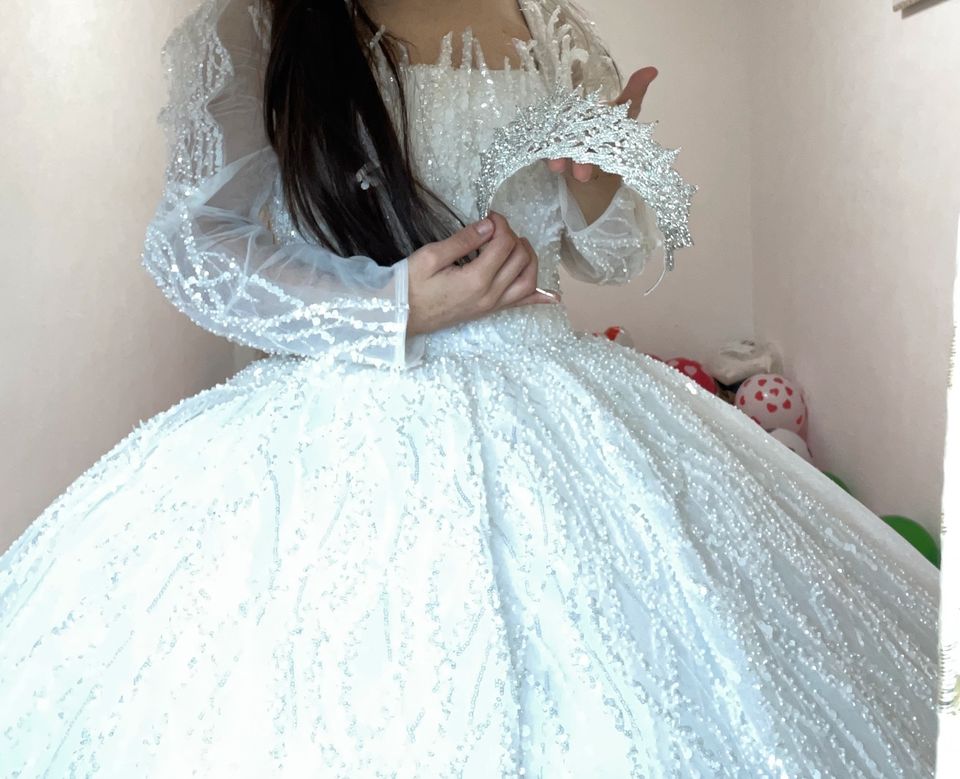 Arabisch ,afghanische, turkische Brautkleid in weiß in Hirschaid