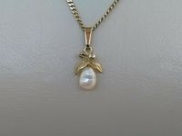 Kettenanhänger mit Barockperle + Kette 333er/8kt Gold Bestzustand Berlin - Wilmersdorf Vorschau