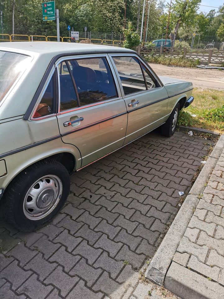 Audi 100 Typ 43 in Mühlhausen