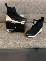 Nike Air Max 180 High Ambush Herrenschuhe Schwarz Weiß Gr. 44 UK9 Baden-Württemberg - Pforzheim Vorschau