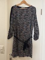 Schickes Kleid by Promod mit Raffungen am Arm, gemustert, Gr. 40 Wandsbek - Gartenstadt Vorschau