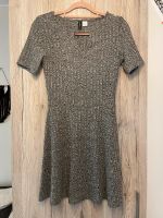 Basic Kleid grau meliert H&M 38 Nordrhein-Westfalen - Lindlar Vorschau