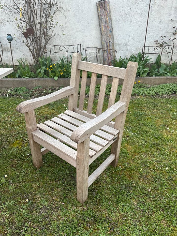 Hochwertige massiv Holz - Garpa Gartenmöbel in Regensburg