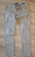 Guess Skinny Shape Jeans Gr. 28 Länge 32 Neuwertig Bayern - Eichendorf Vorschau