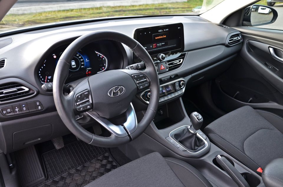 Hyundai I30 1.0 T-GDI Edition 30+ / LED / Navigation / Kamera in Alsfeld