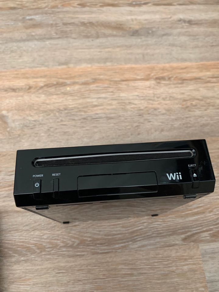 Wii Konsole mit Spielen in Glandorf