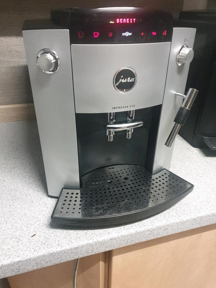 Jura Impressa F70 Kaffeemaschine Kaffeevollautomat Espresso in Heubach