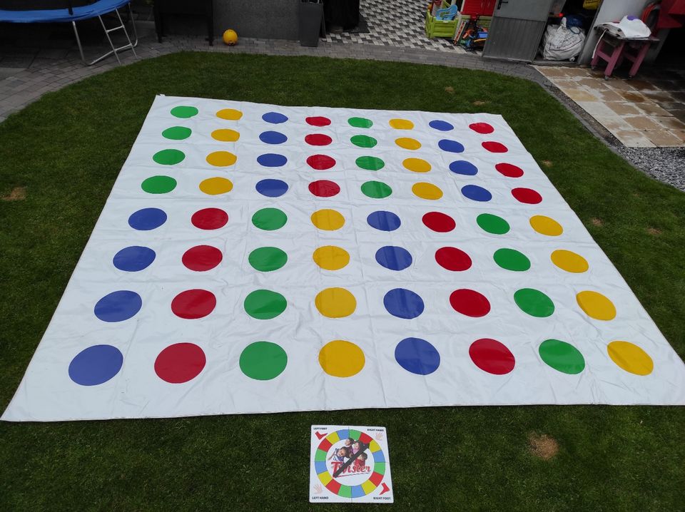 XXL Twister, Gartenspiel, Kindergeburtstag, Feier - mieten/leihen in Herne