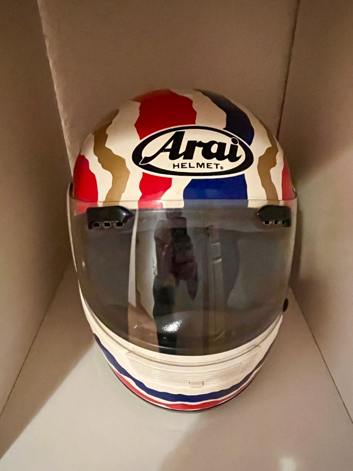 Nankai Lederkombi Rothmans un 6 Arai Helm "Michael Doohan" in Siegburg