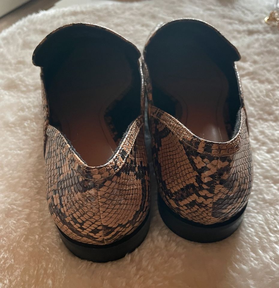 Zara Schuhe Loafer Animal 41 neu in Dingolfing