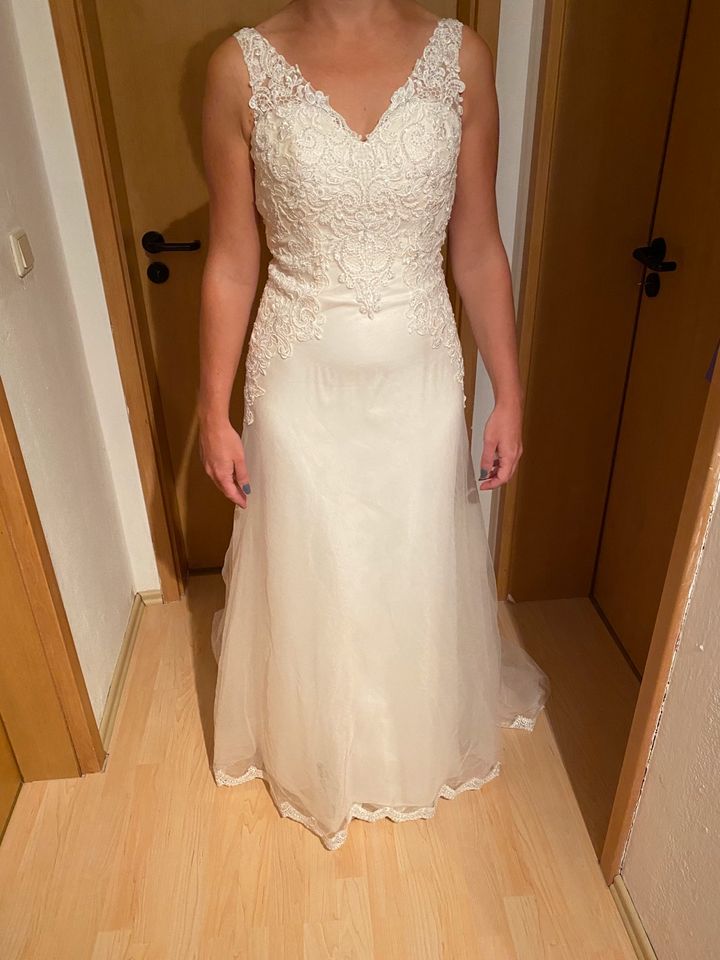 Brautkleid Größe 36 in Weismain