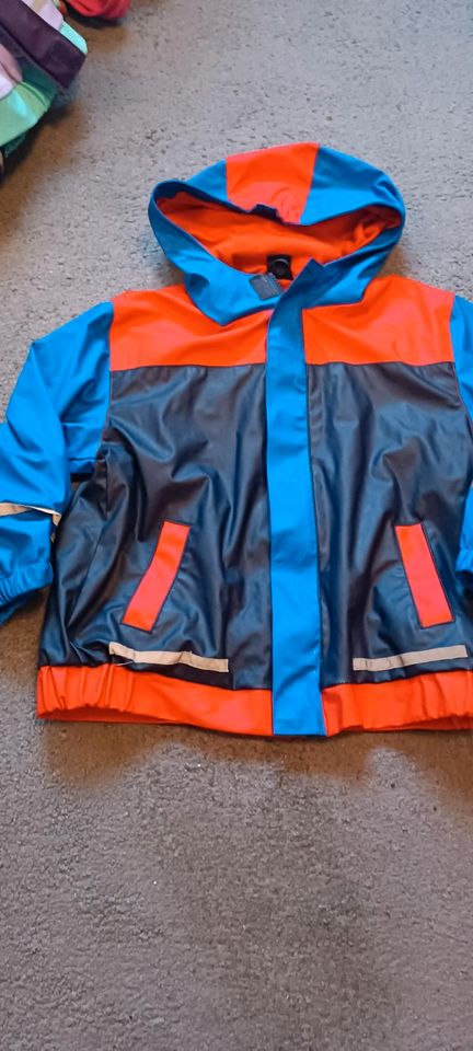 Matschjacke Regenjacke 104/110 Jungen in Velen