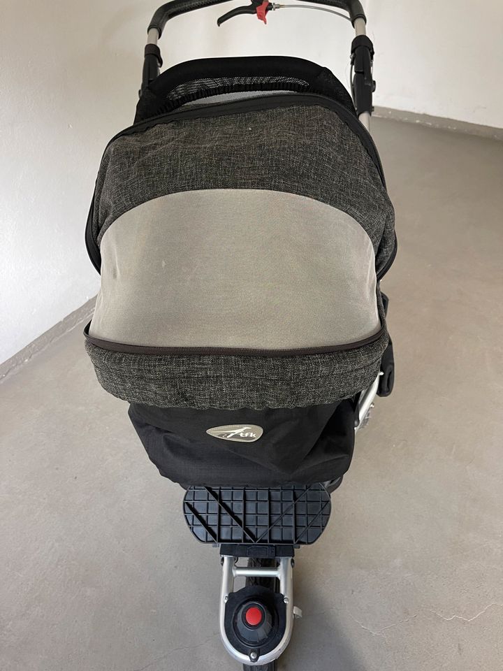 Premium Kinderwagen TFK  0 bis 34 KG mit allem Zubehör in Neckartenzlingen