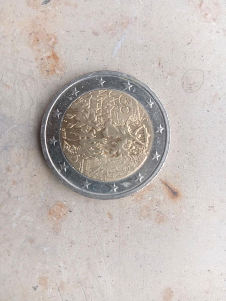 Verschiedene 2 Euro Münzen in Essen