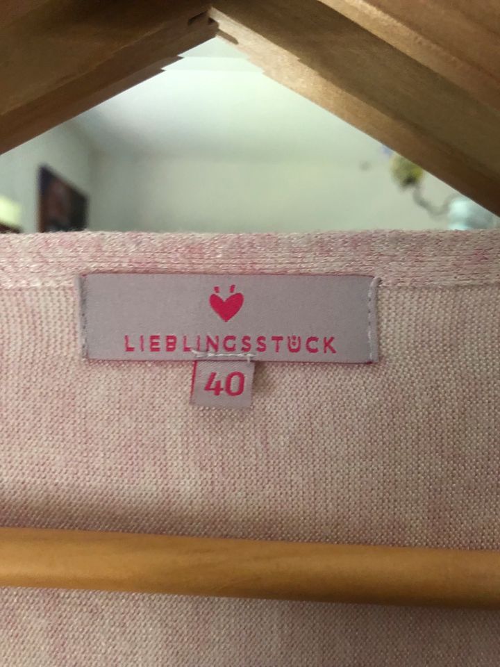 Strickjacke Lieblingsstück in zartem rosa in Hamburg