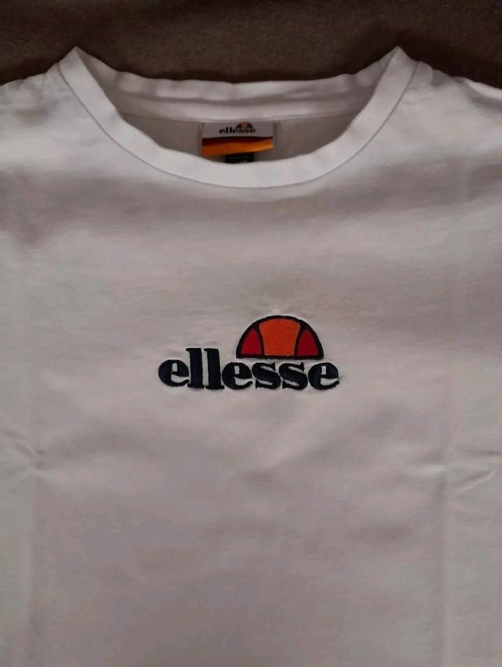 Damen T-Shirt,  Bauchfrei,  Gr. 38, Ellesse, Neuwertig in Ebensfeld