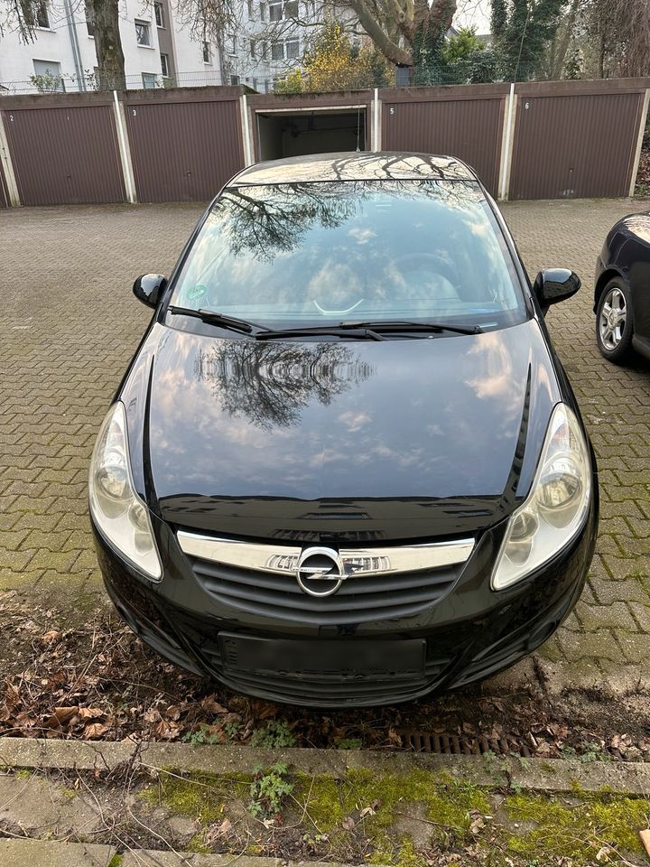 Opel Corsa in Essen