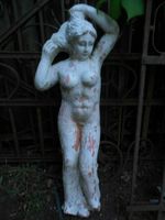 alte Gartenskulptur Gartenfigur: weiblicher Akt Terracotta Berlin - Köpenick Vorschau