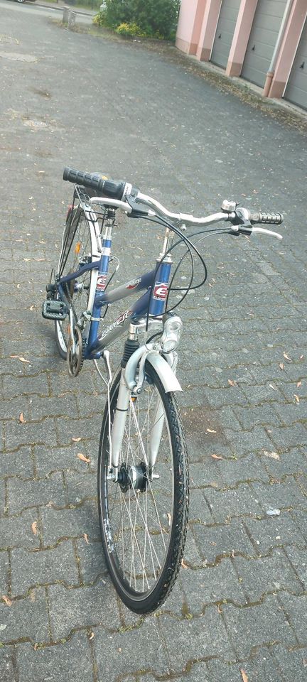 Damen oder Herren Alu Fahrrad  28 Zoll !! in Frankfurt am Main
