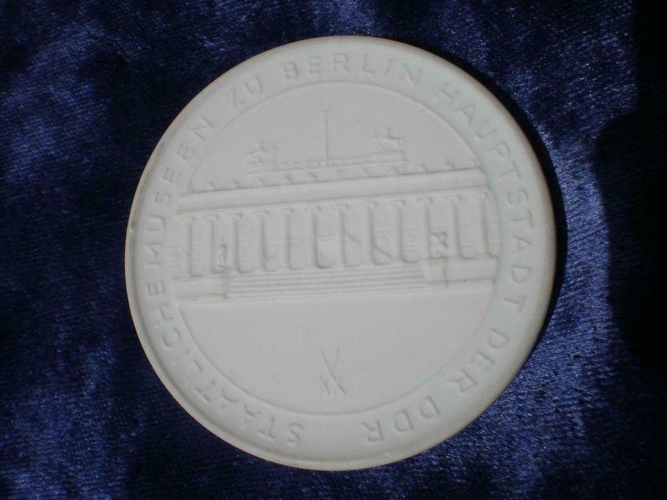 DDR, Meissen Porzellan-Medallie, Karl Friedrich Schinkel -6 Fotos in Harsewinkel