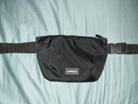 Adidas Bauchtasche / Brusttasche Berlin - Schöneberg Vorschau