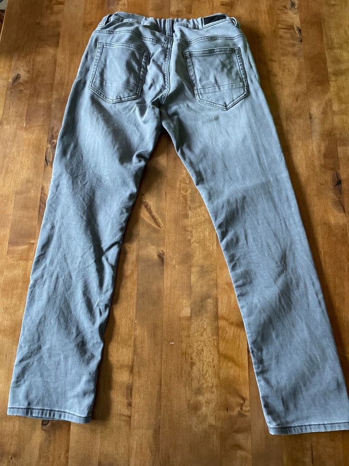 Jeans von C&A in Größe 158 in Bad Bevensen