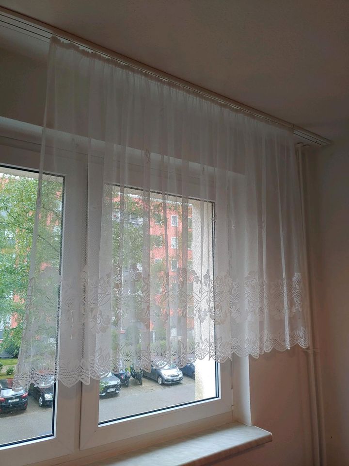 Vorhang 3 Stück hübsch durchsichtig in Schwerin