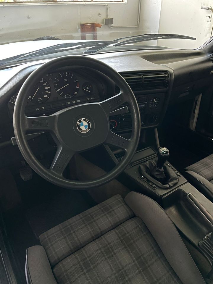 BMW E30 Cabrio 320i - VFL Rostfrei/ungeschweißt nur 118000km in Welschbillig