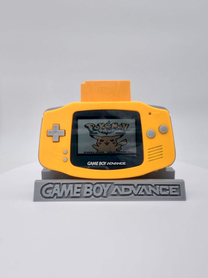 Nintendo Gameboy Advance Konsole + Pokemon Gelbe Edition GBA Gelb in Hannover